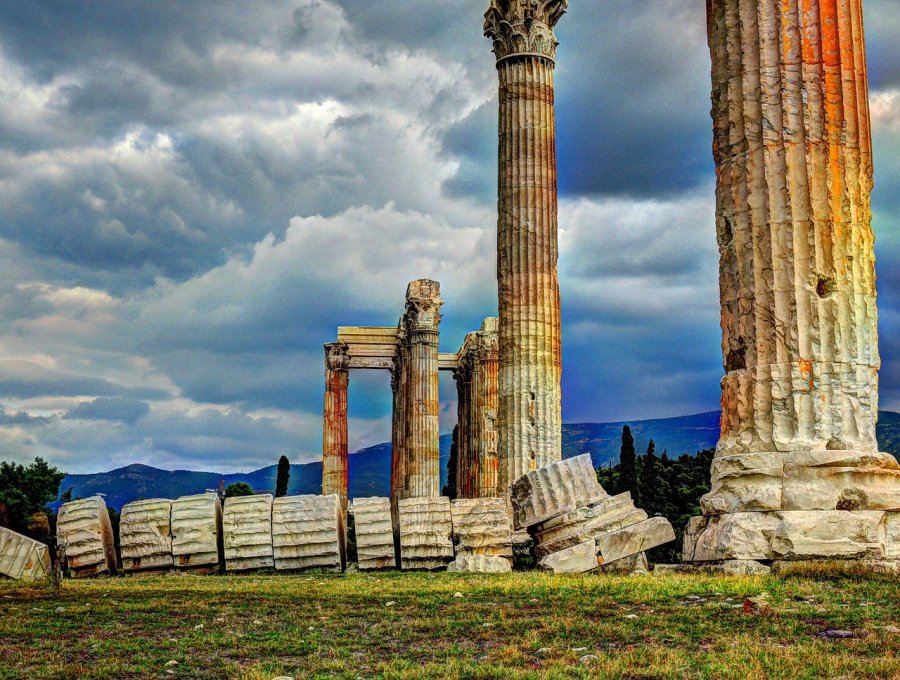 Колонны храма Зевса Олимпийского в Афинах